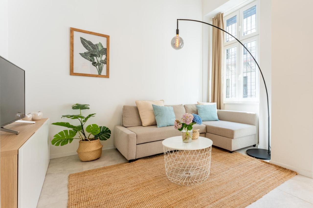 Maison De Fashion Apartment Будапеща Екстериор снимка