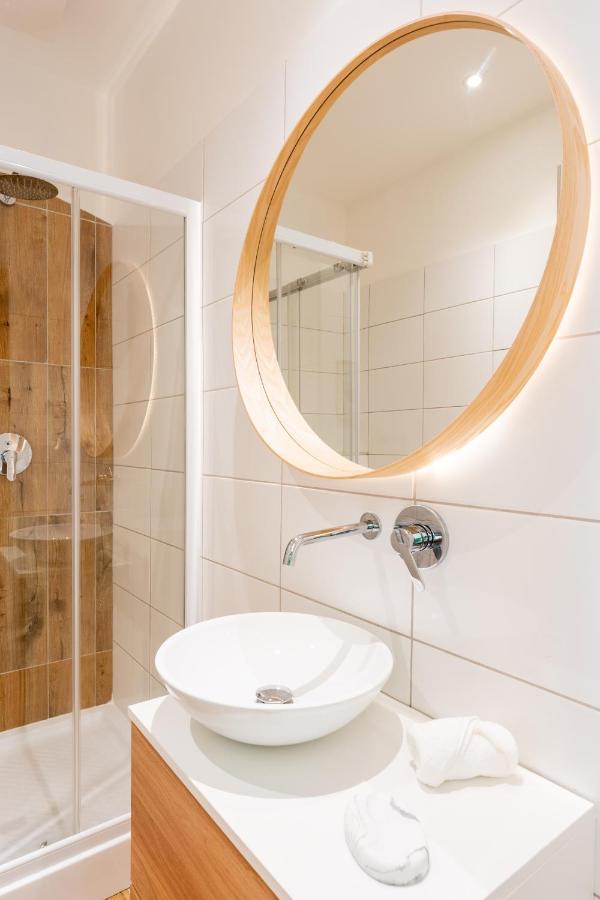 Maison De Fashion Apartment Будапеща Екстериор снимка