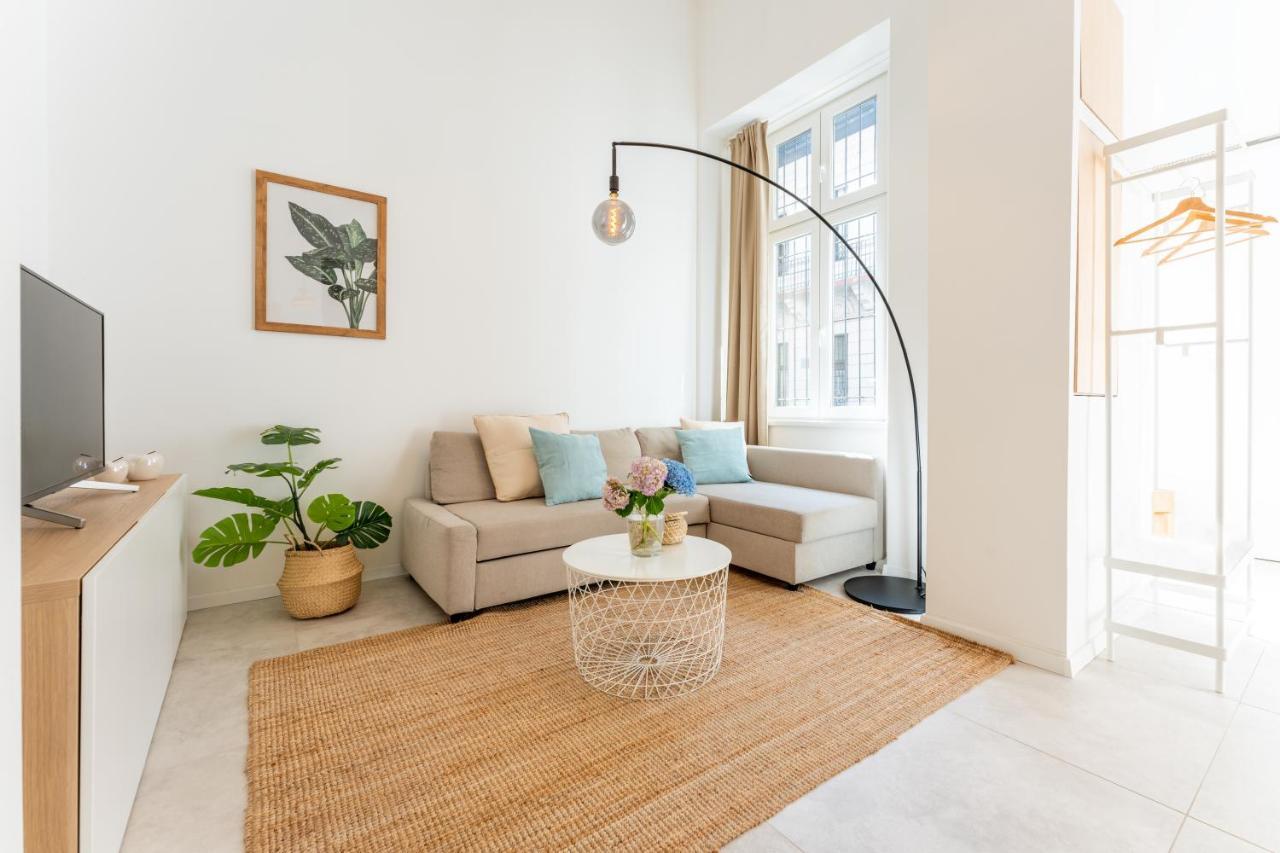 Maison De Fashion Apartment Будапеща Екстериор снимка