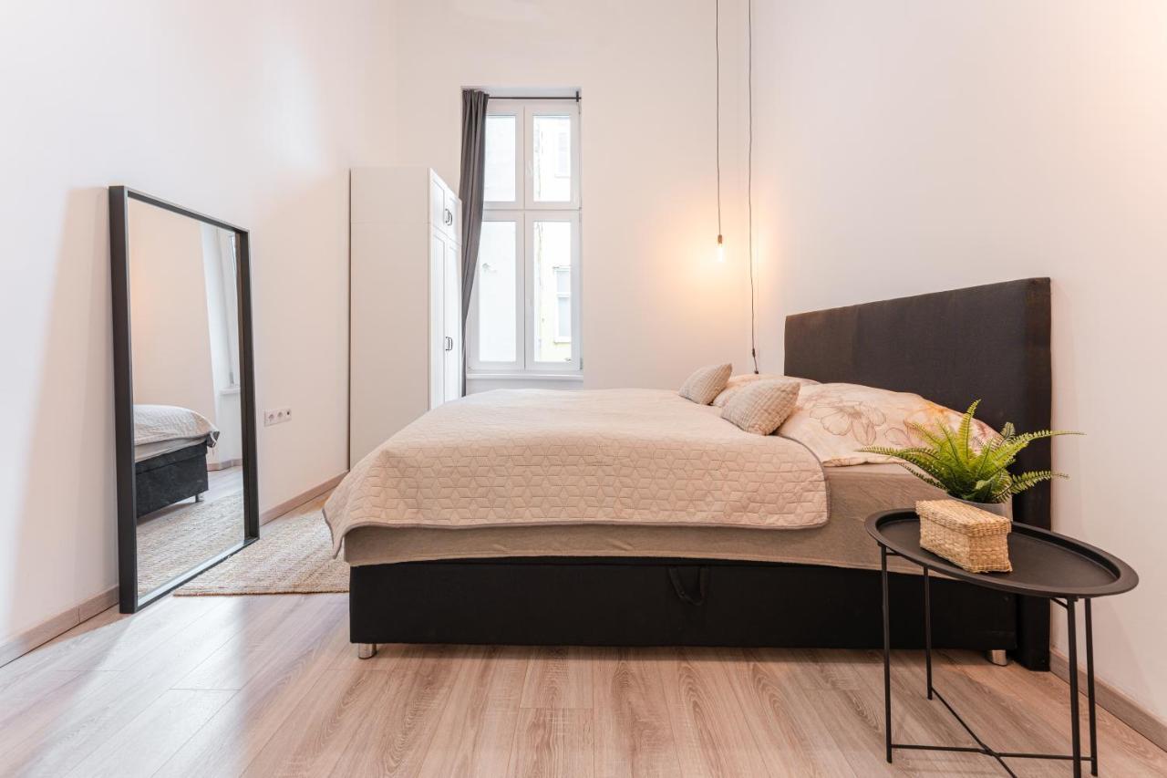 Maison De Fashion Apartment Будапеща Екстериор снимка